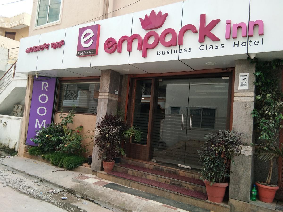 Empark Inn Bangalore Exterior foto